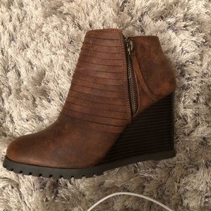 Lightly worn wedges